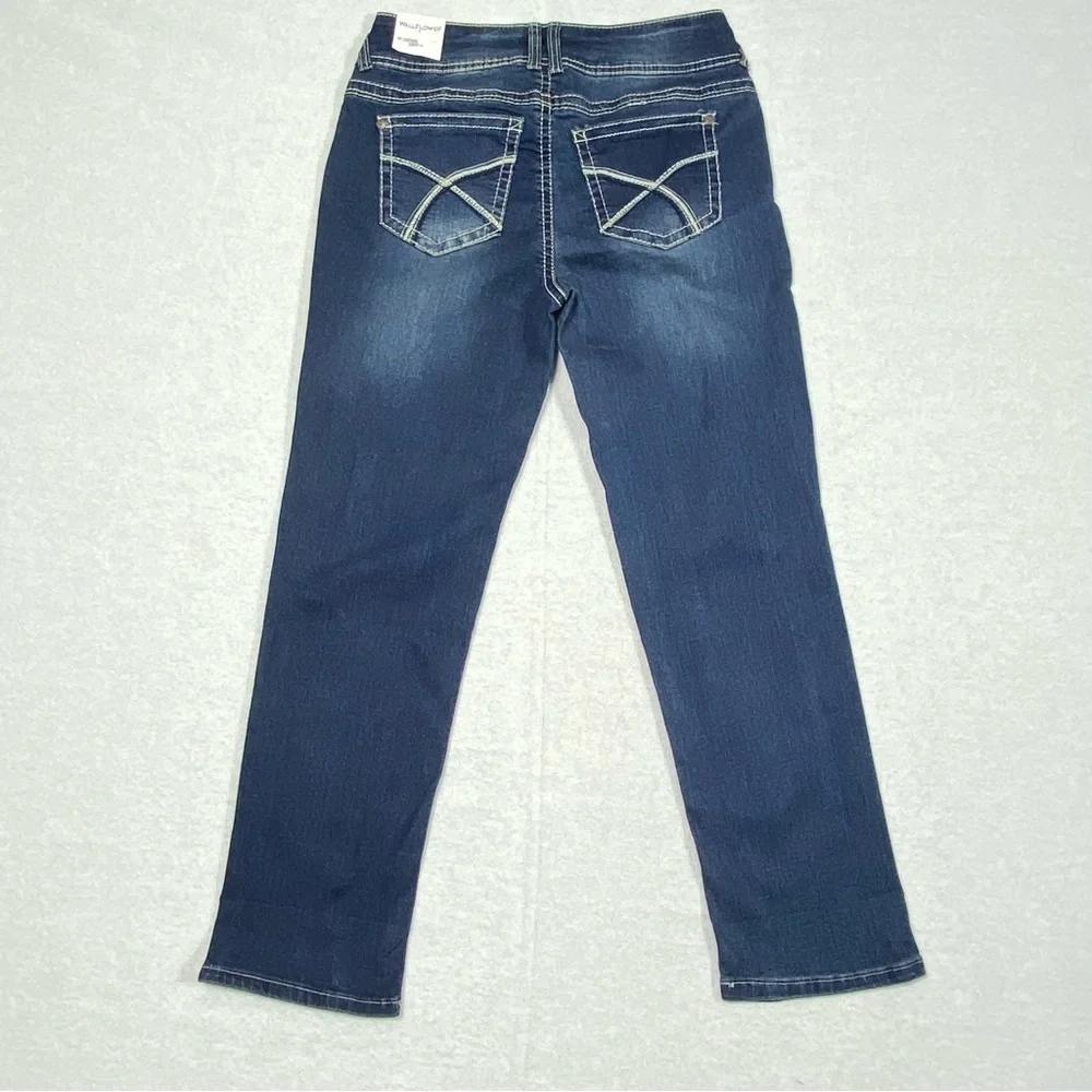 Wallflower Jeans Women 7 Luscious Curvy Fit Straight Leg Crop Mid Rise Denim NWT - Picture 6 of 14